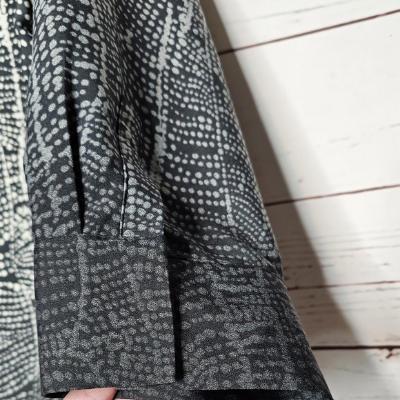 Soft Surroundings Brigitte Gray Ombre Tunic - Picture 4 of 9